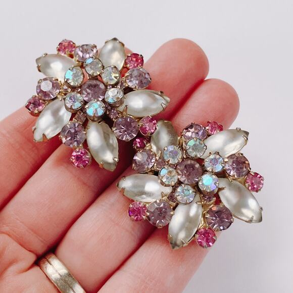 VTG 1950s Clip On Earrings AB Rhinestone Moonglow Frosted Glass Floral Jewelry - Picture 3 of 11